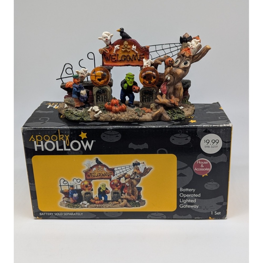 Vtg Spooky Hollow Ghost Town Lighted Gateway Porcelain Halloween Village Welcome